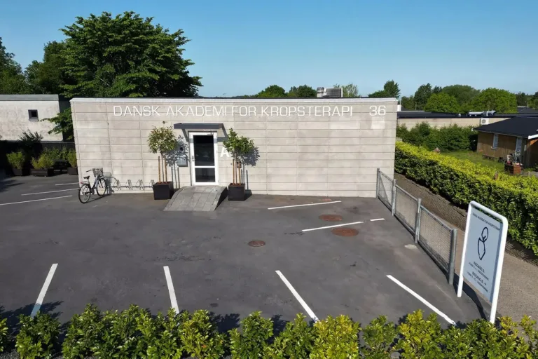 parkering og plan A hos Lenemaia J.